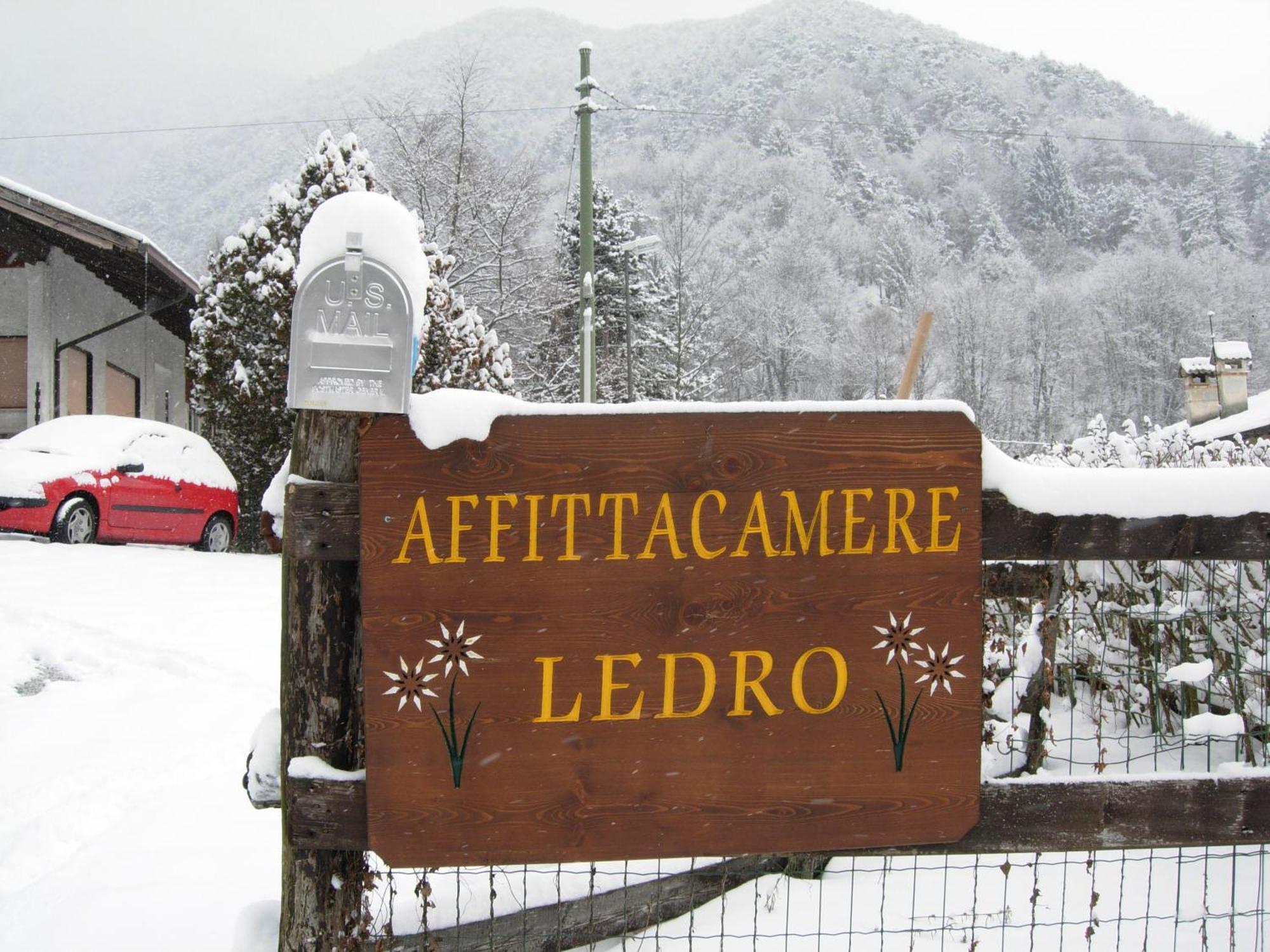 B&B Ledro Affittacamere Меццолаго Экстерьер фото